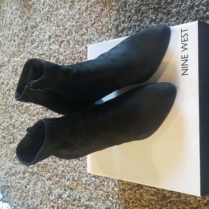 Nine West Luella Booties 8.5 WIDE